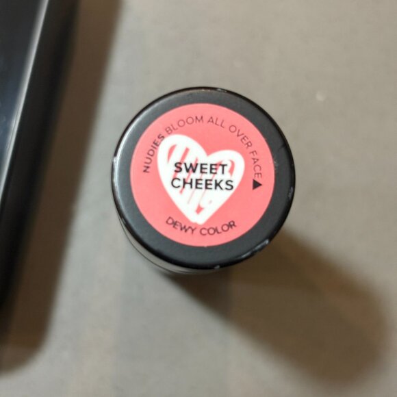 NudeStix Nudies Bloom All Over Face Dewy - Sweet Cheeks - Picture 2 of 6